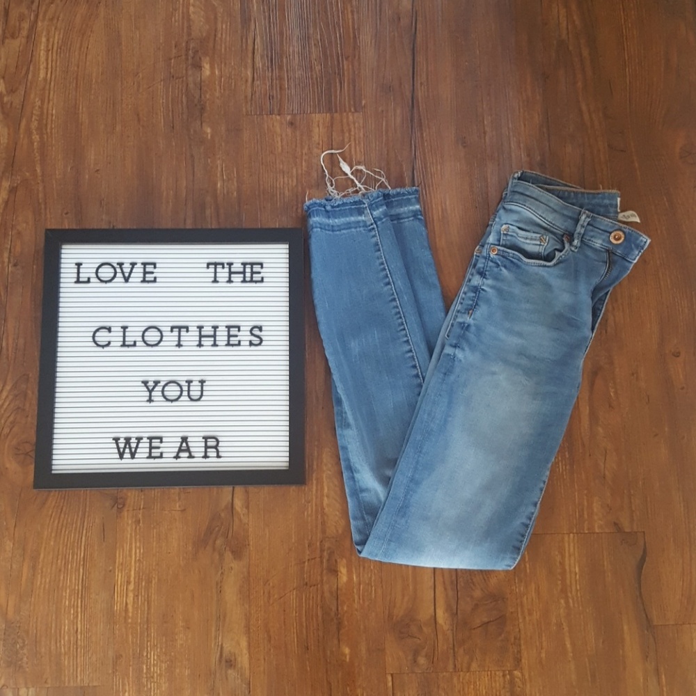 H&m light wash jeans